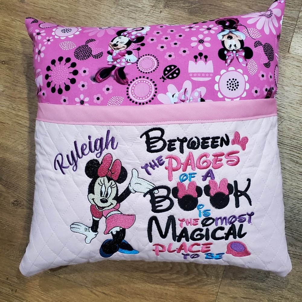 Minnie Mouse Reading Book Pocket Pillow 16"x16"